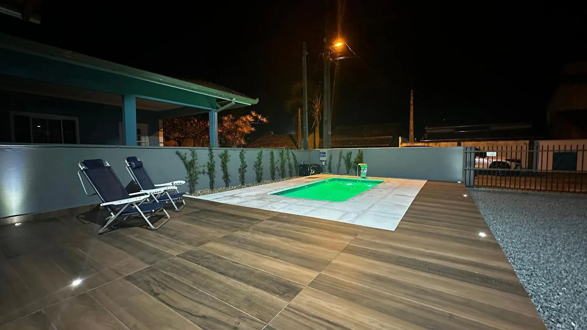Bs01- Casa Com Piscina Aquecida E Churrasqueira 발네아리우 바하두술 브라질